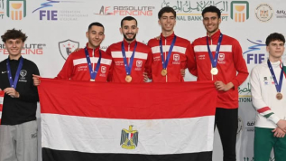 وزير الرياضة يهنئ منتخب الناشئين بذهبية كأس العالم لسيف المبارزة بالعاصمة الإدارية الجديدة*